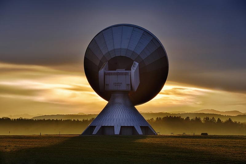 Satellite Communicator